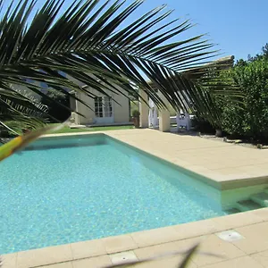  Hébergement de vacances Maison Provençal Avec Piscine