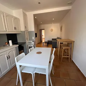  Appartement T2 En Plein Centre De
